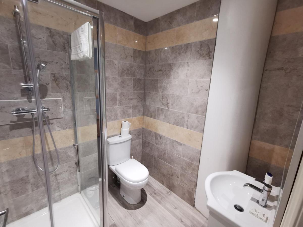 Aspire 860 Hotel Colchester Bagian luar foto