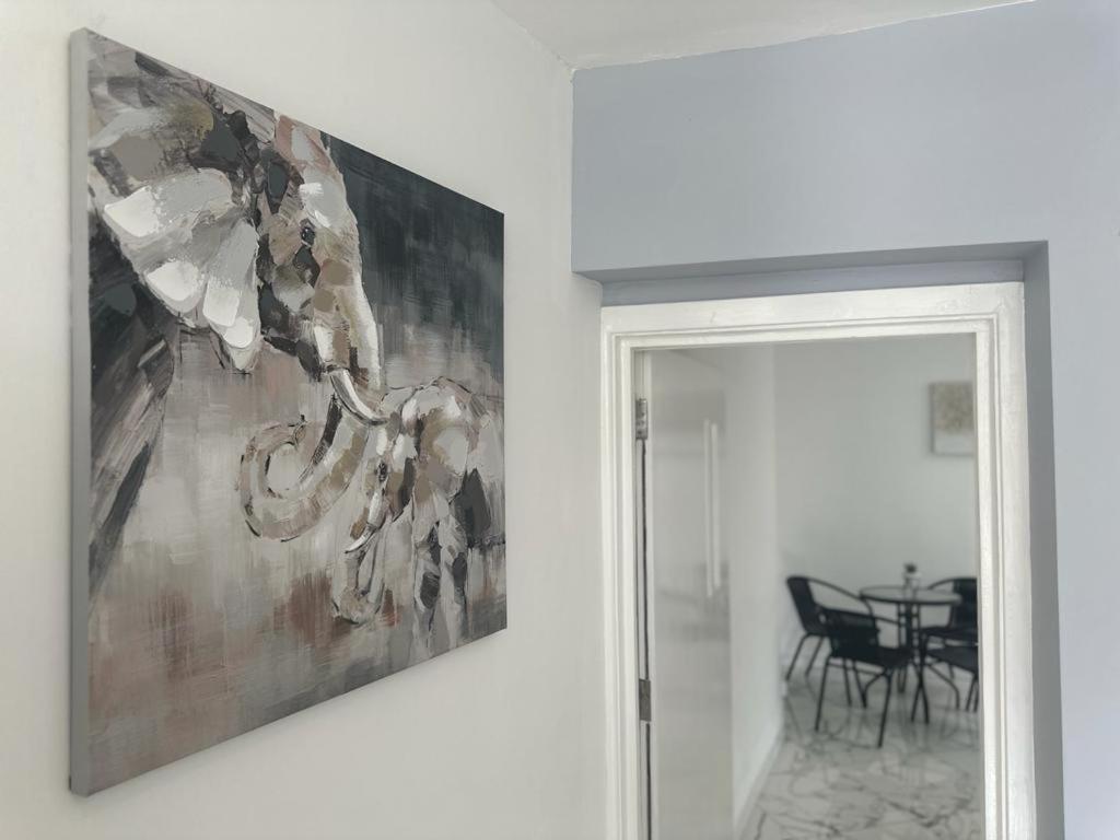 Aspire 860 Hotel Colchester Bagian luar foto