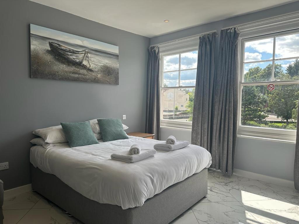 Aspire 860 Hotel Colchester Bagian luar foto